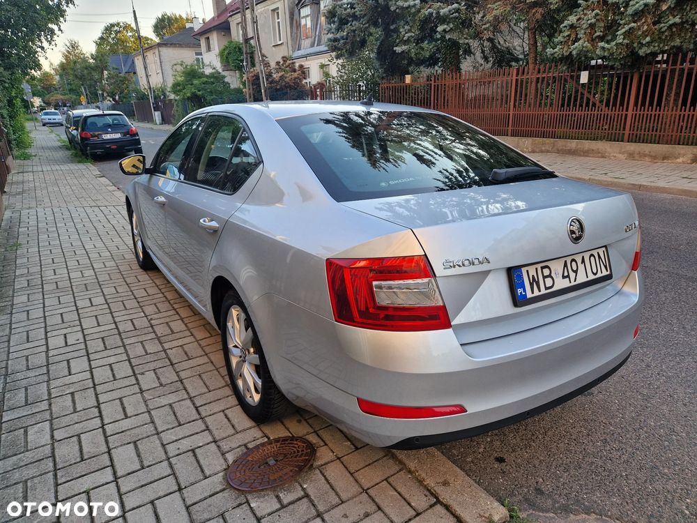 Skoda Octavia 1.4 TSI Edition DSG - 5