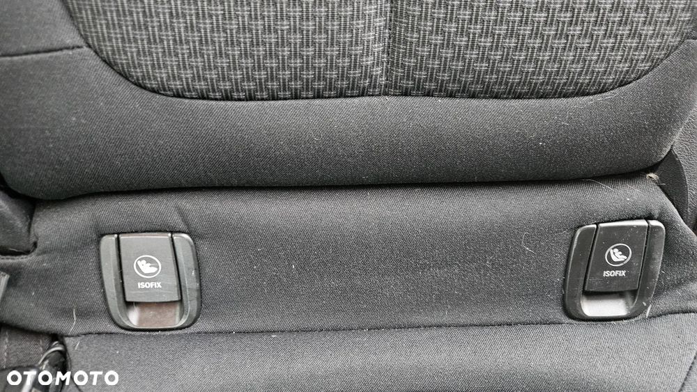 BMW Seria 2 218d GT - 23