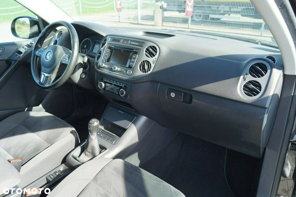 Volkswagen Tiguan - 11