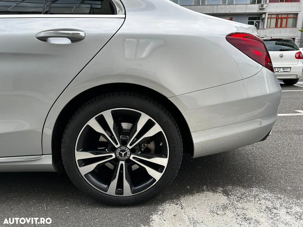 Mercedes-Benz C - 15