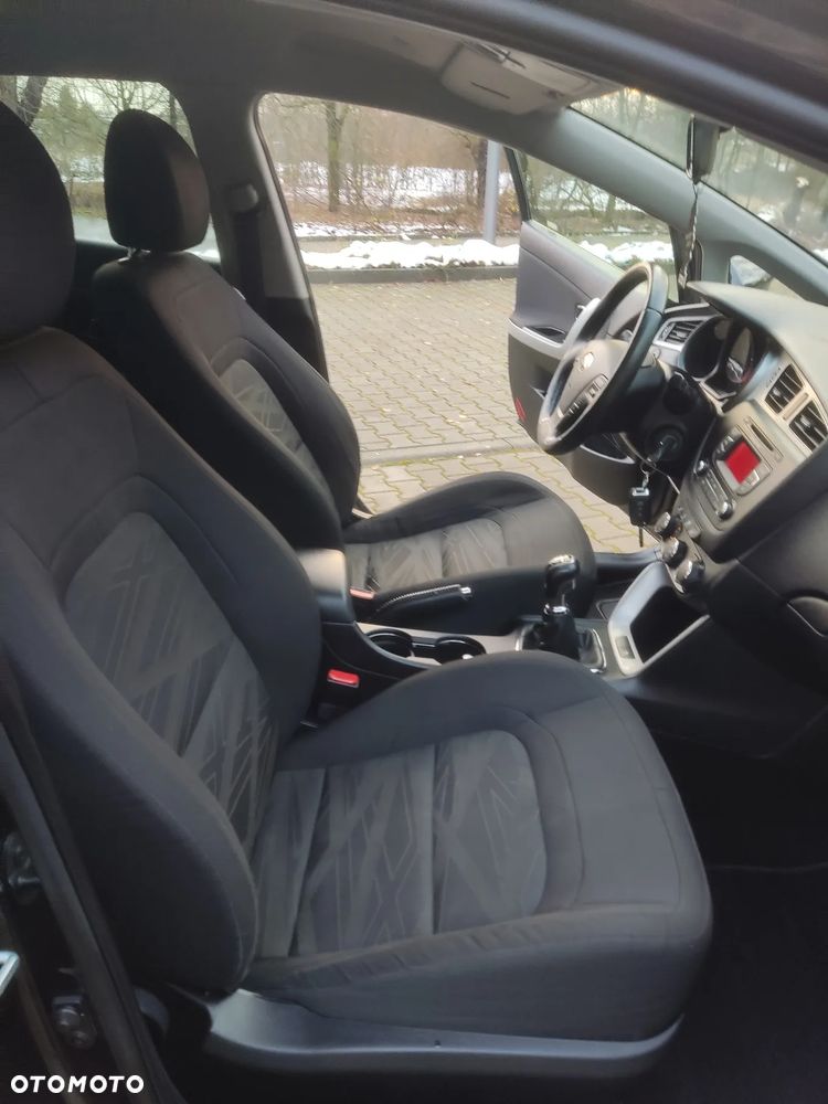 Kia Ceed 1.4 CRDi 90 Spirit - 21