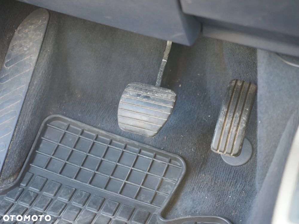 Renault Espace 3.0 dCi Initiale - 22