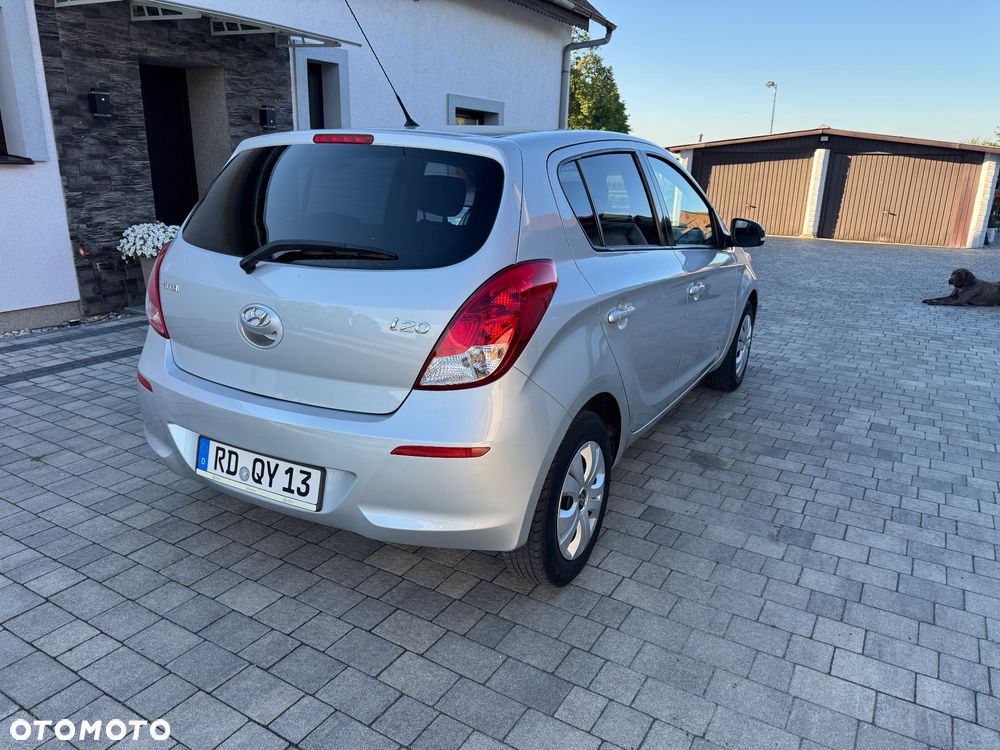 Hyundai i20 1.2 BlueDrive Classic + - 11