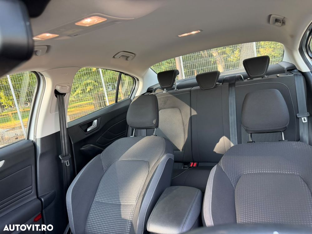 FORD Focus 2021 — imagine 13