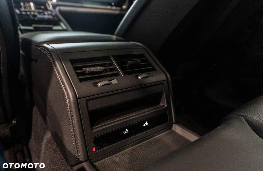 Porsche Panamera 4 E-Hybrid PHEV - 31