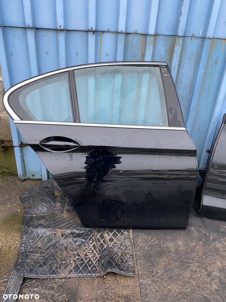 DRZWI BMW F10 PRAWY TYŁ KOLOR 668