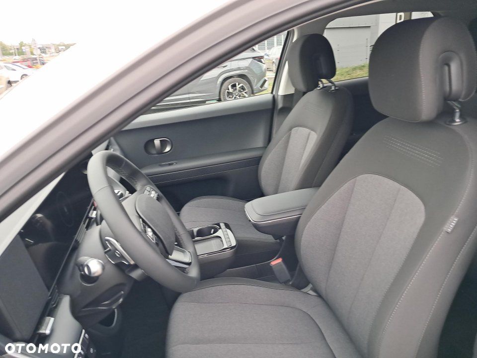 Hyundai IONIQ 5 - 12