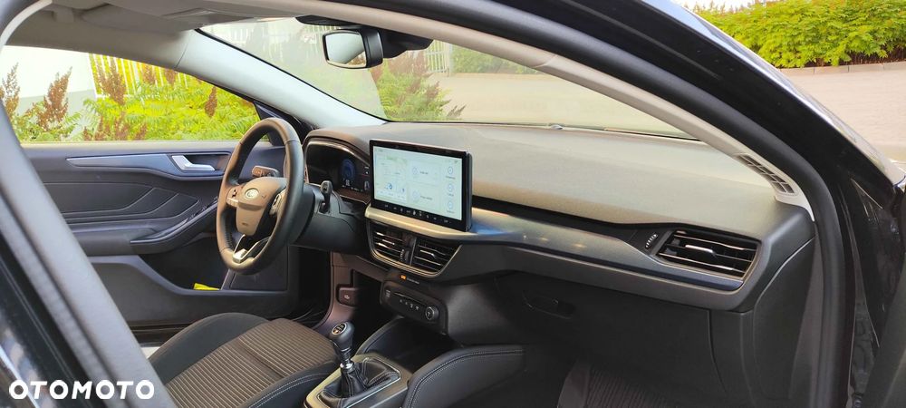 Ford Focus 1.0 EcoBoost mHEV Active X - 4