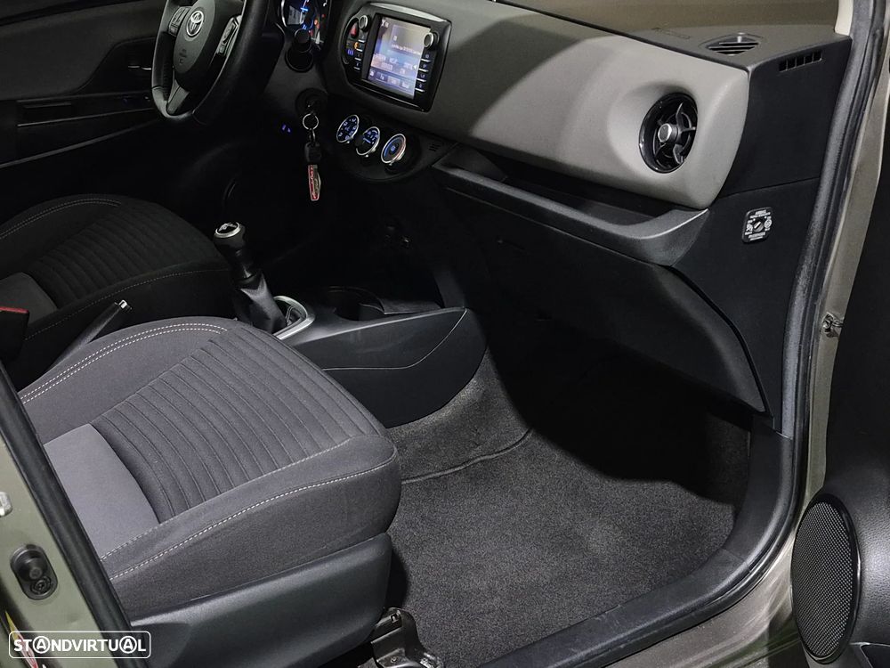 Toyota Yaris 1.0 VVT-i Comfort +PS+PT Techno - 13
