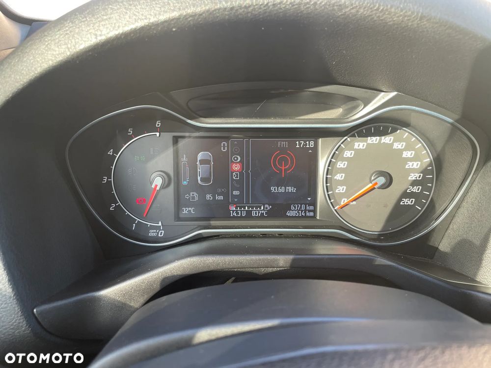 Ford Mondeo 2.0 TDCi Ghia - 11