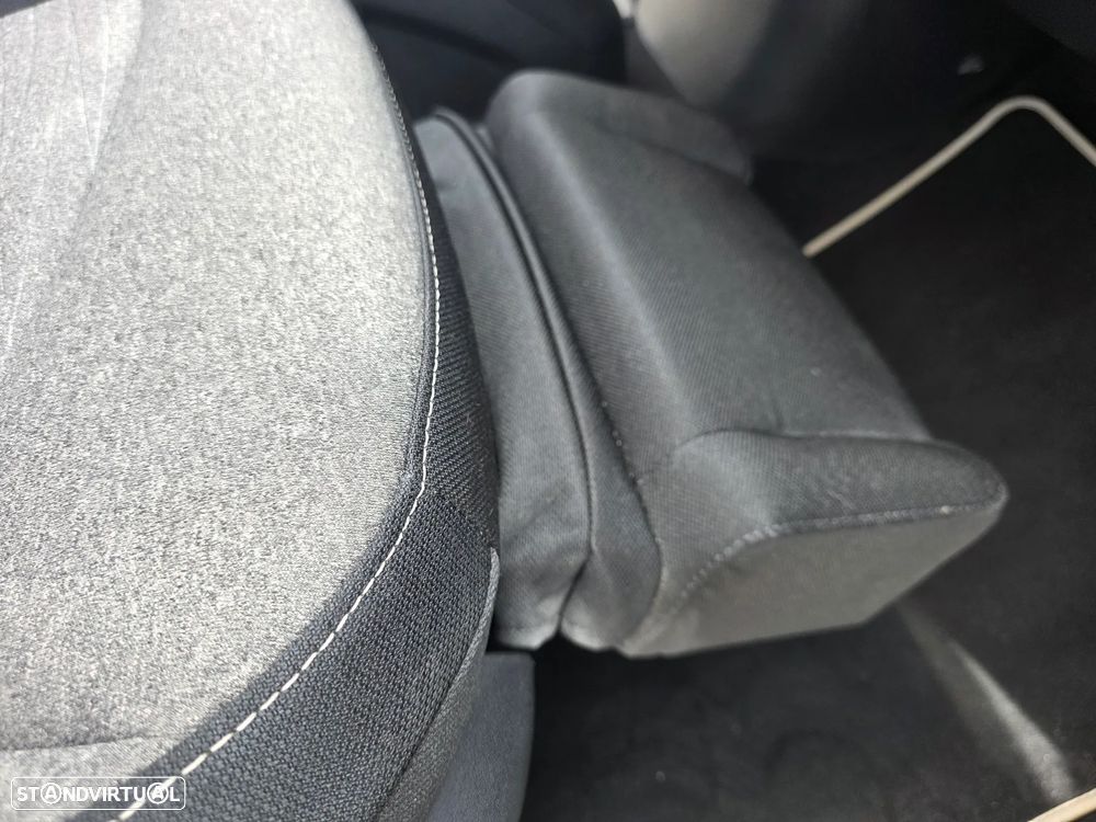 Citroën C4 Picasso PureTech 130 Stop&Start FEEL - 28