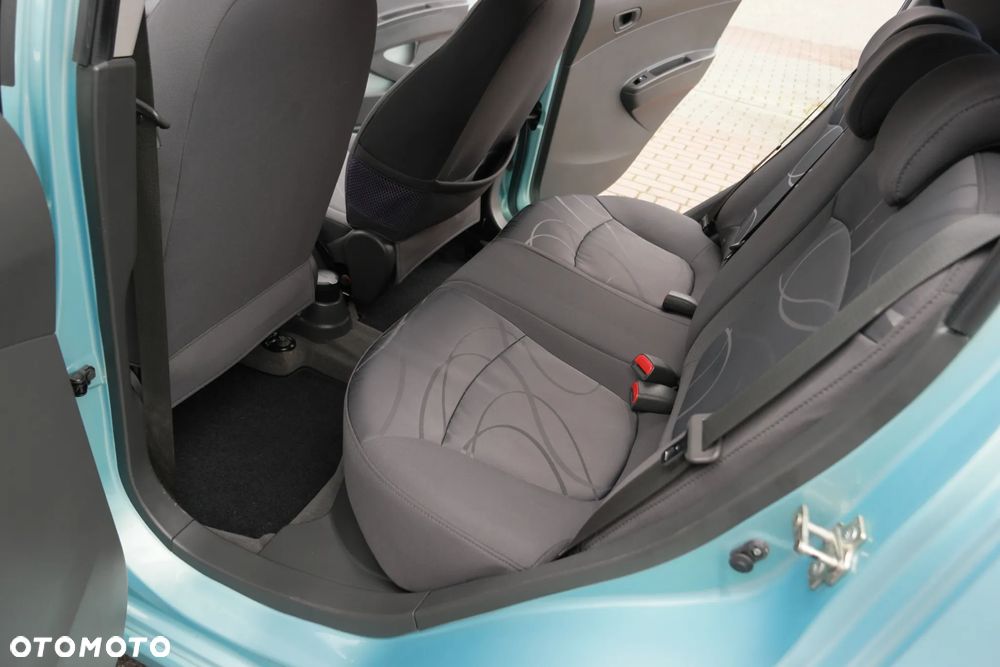 Chevrolet Spark 1.2 LT - 23