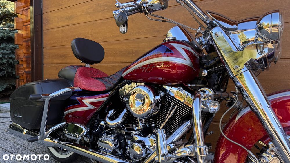 Harley-Davidson Touring Road King - 24