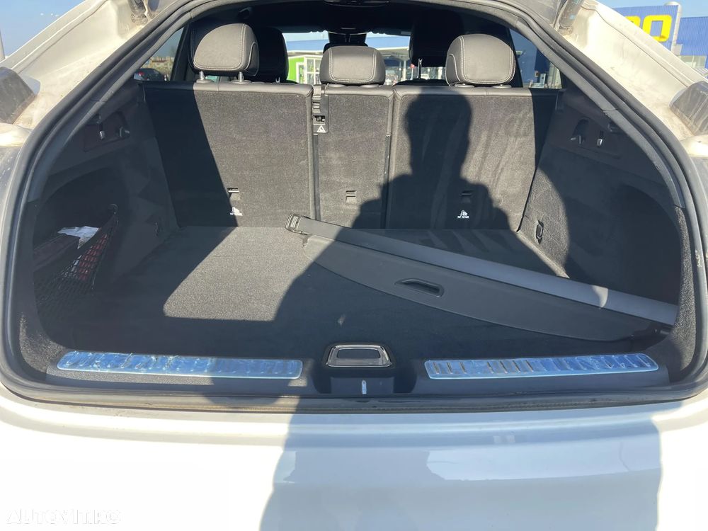 Mercedes-Benz GLC 250 4MATIC 9G-TRONIC AMG Line - 25