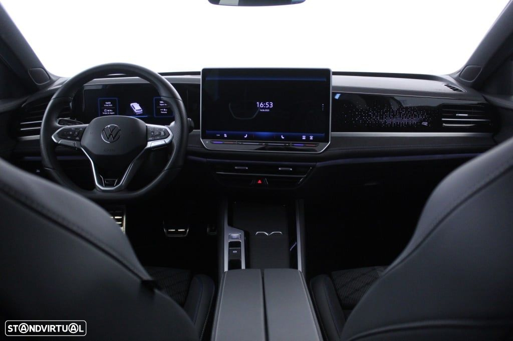 VW Passat Variant 1.5 TSI eHybrid R-Line DSG - 17