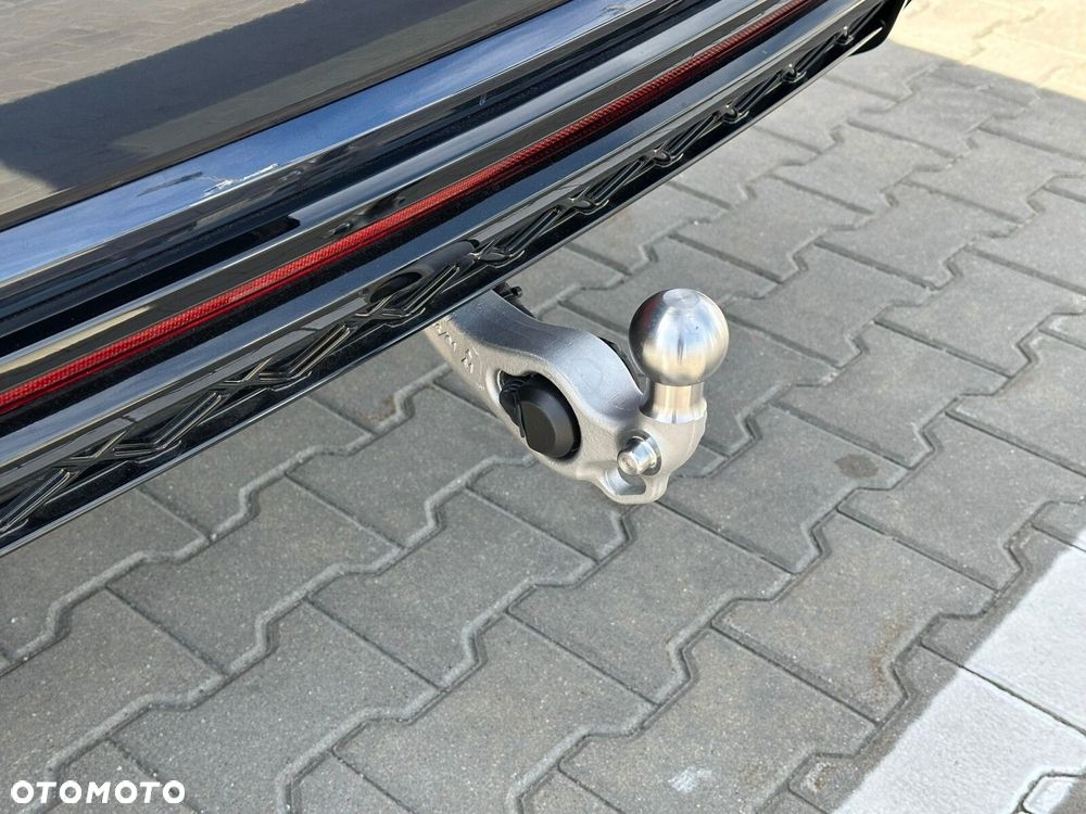 Volkswagen Touareg - 11