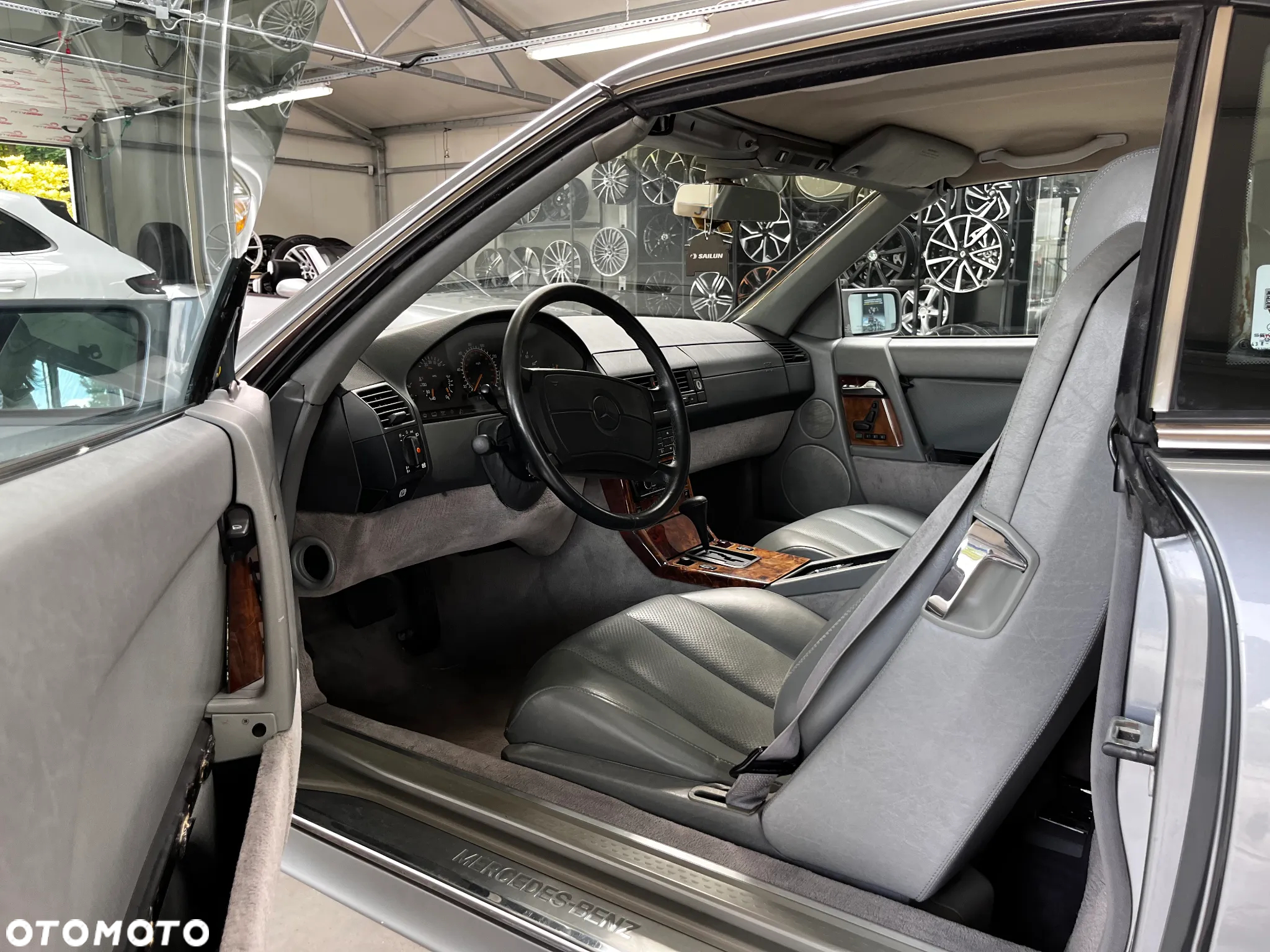 Mercedes-Benz SL - 9