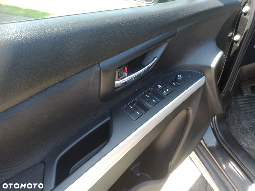 Suzuki SX4 1.6 Comfort Plus - 11