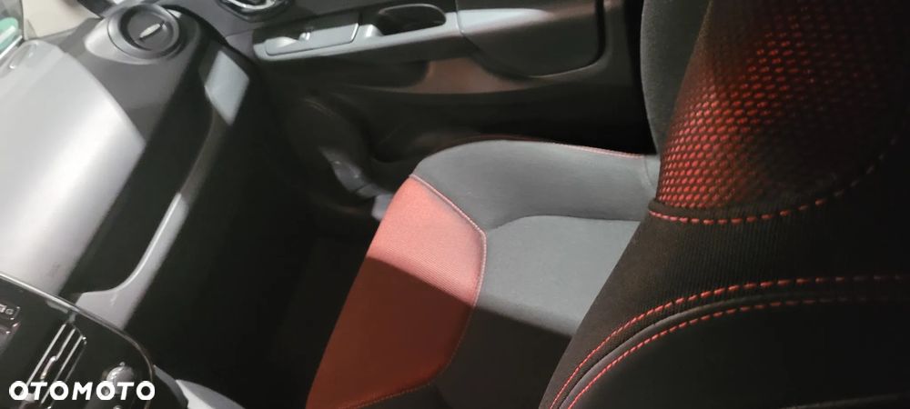 Renault Clio 1.2 16V Intens - 8