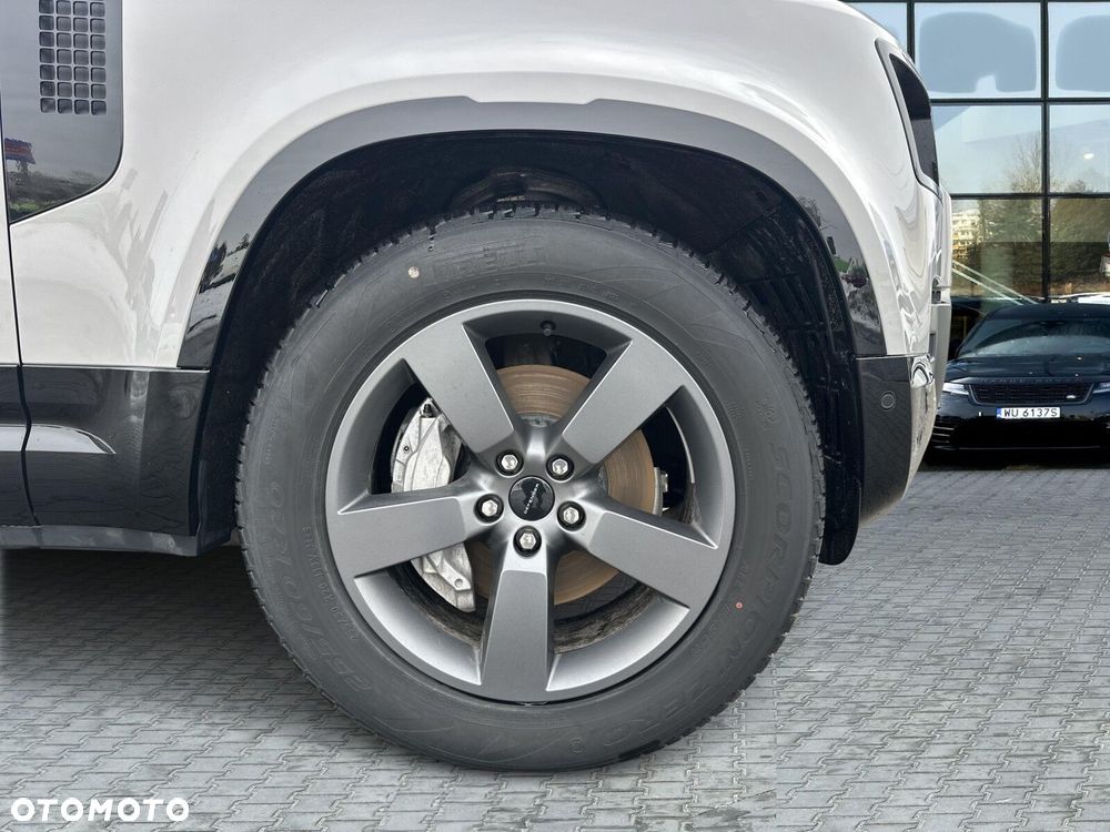 Land Rover Defender 3.0 D350 mHEV X-Dynamic HSE - 8