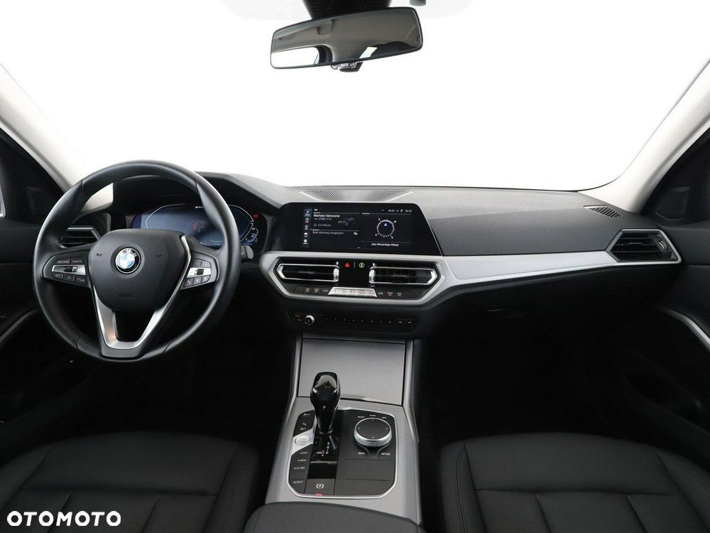 BMW Seria 3 320e Advantage - 15