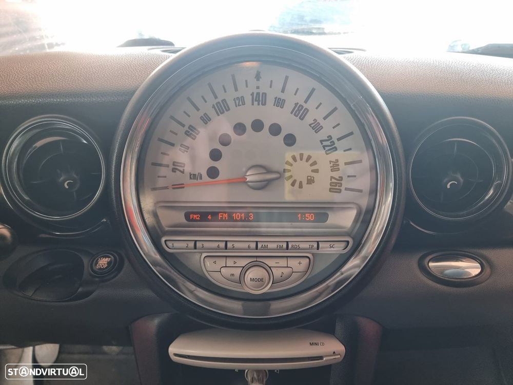 MINI 3 Portas Cooper D - 13