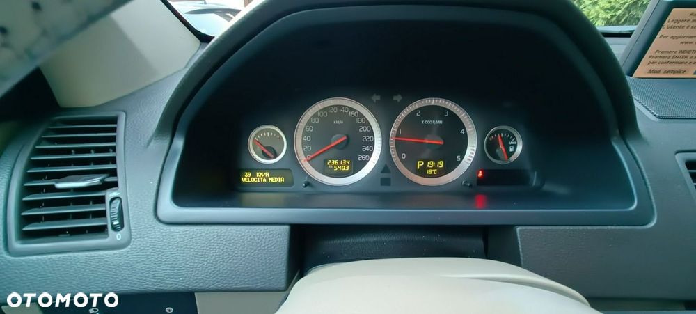 Volvo XC 90 D5 AWD Geartonic Summum - 17