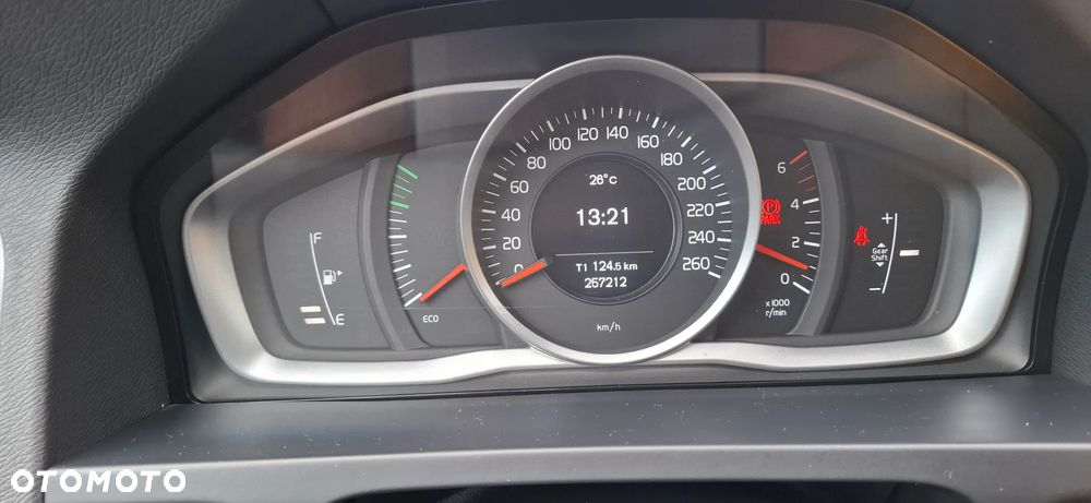 Volvo V60 D3 Drive-E Momentum - 12