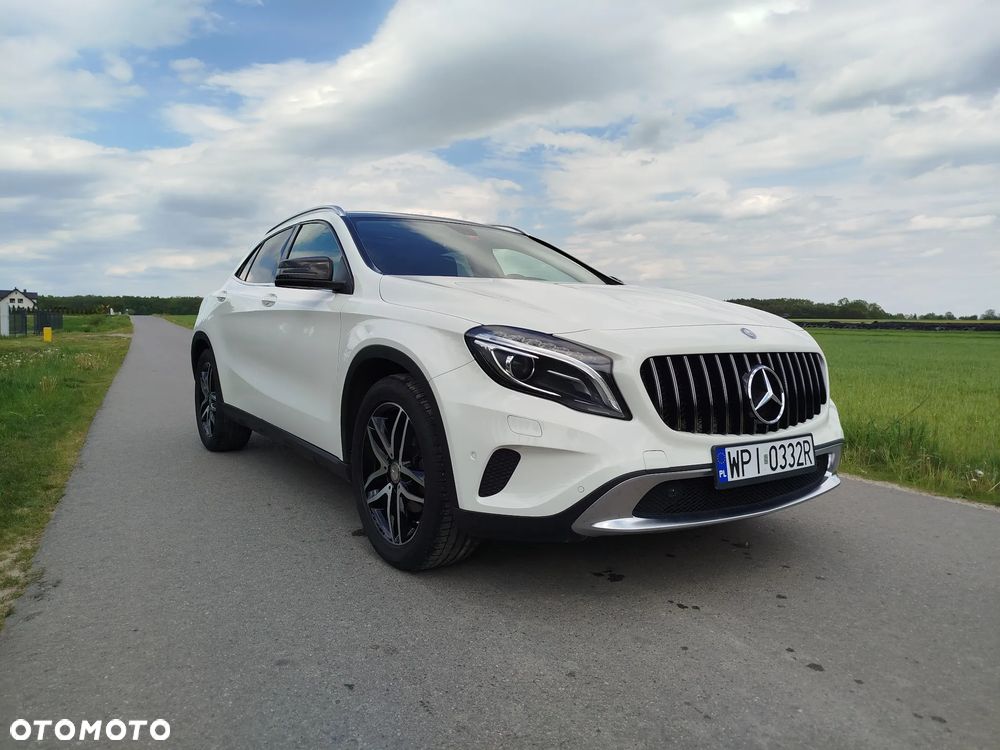 Mercedes-Benz GLA - 6