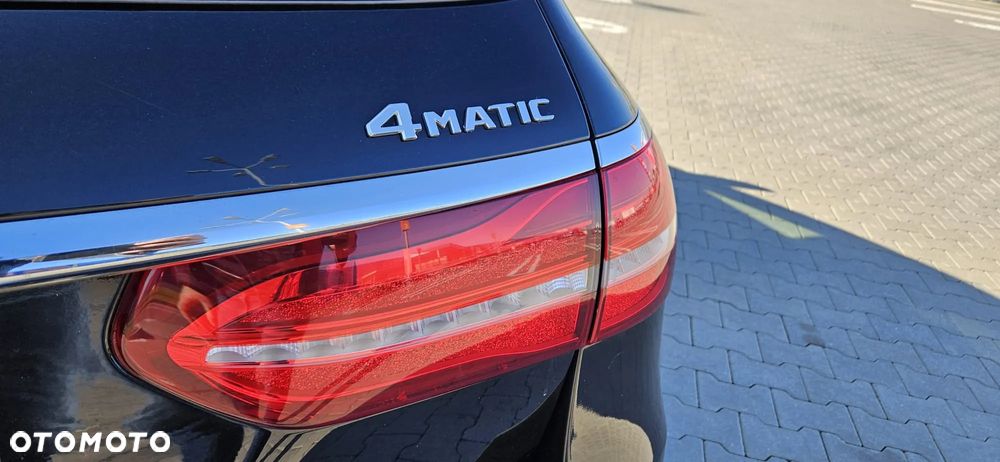 Mercedes-Benz Klasa E 220 d 4-Matic 9G-TRONIC - 10