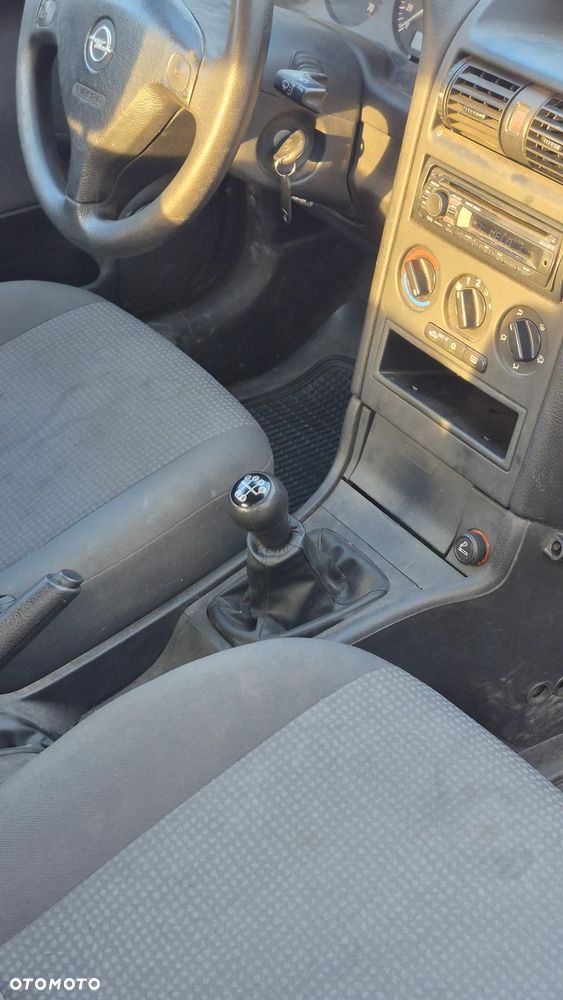 Opel Astra 1.4 Enjoy - 9