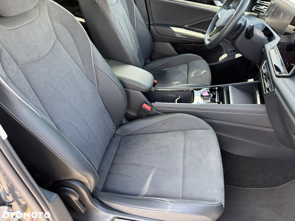 Volkswagen Tiguan 1.5 eTSI Elegance DSG - 25