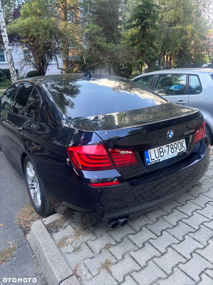 BMW i5 - 6