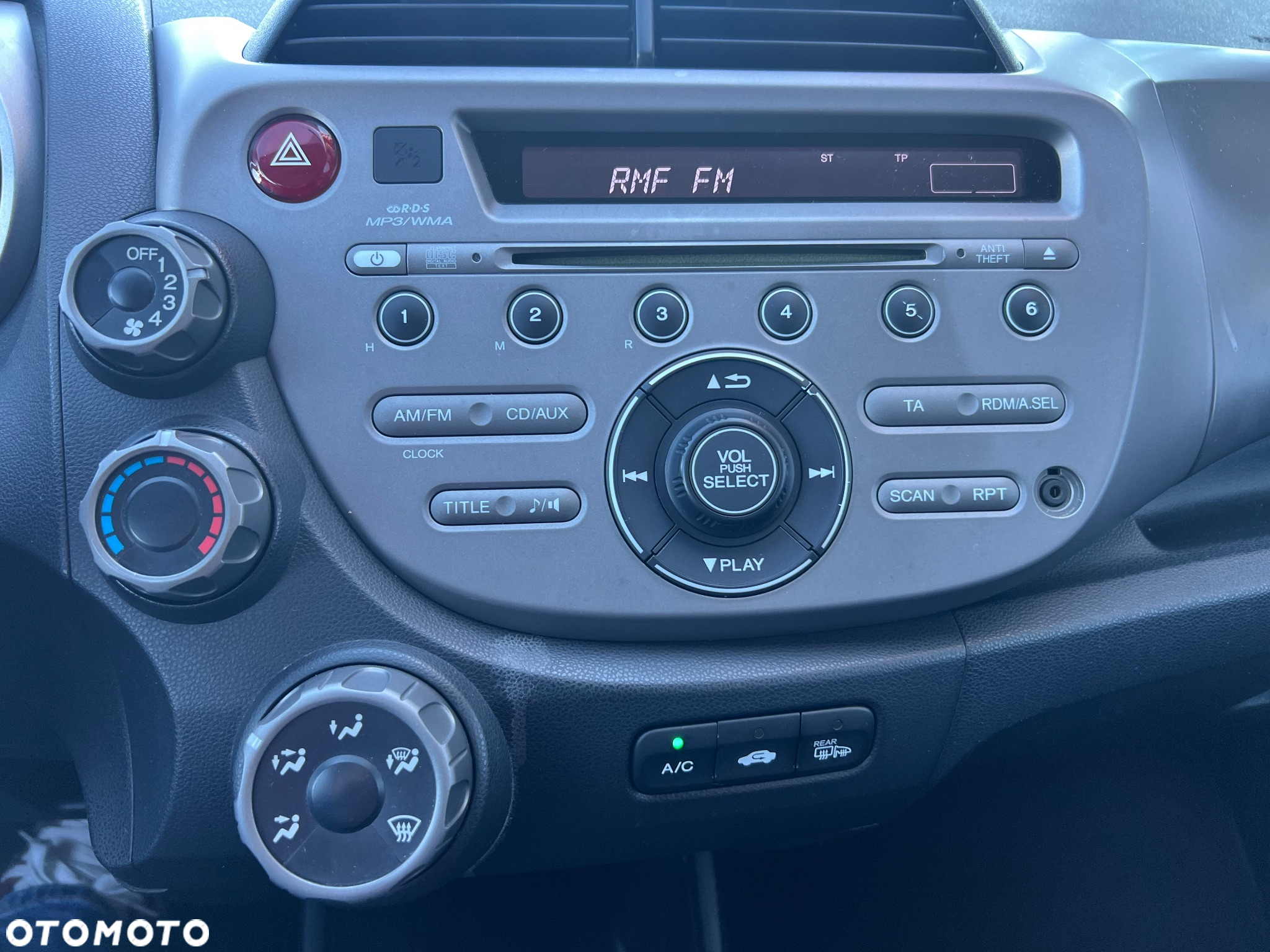 Honda Jazz 1.2 i-VTEC - 24
