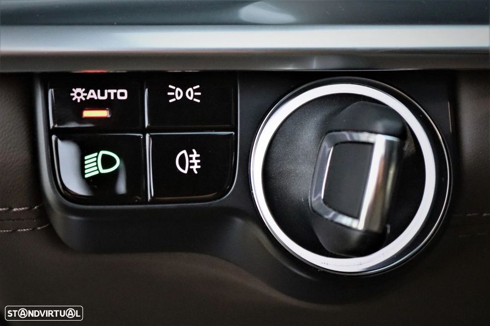 Porsche Panamera 4 E-Hybrid - 9