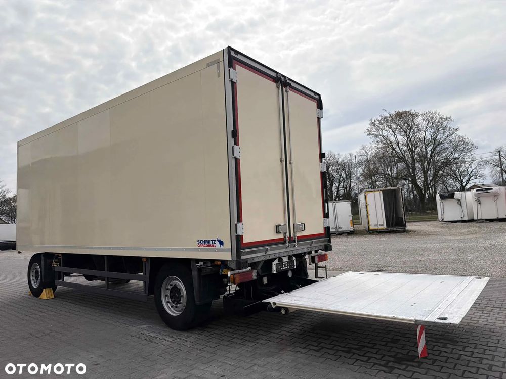 Schmitz Cargobull CHŁODNIA THERMO KING SLX 100 18 PALET - 8