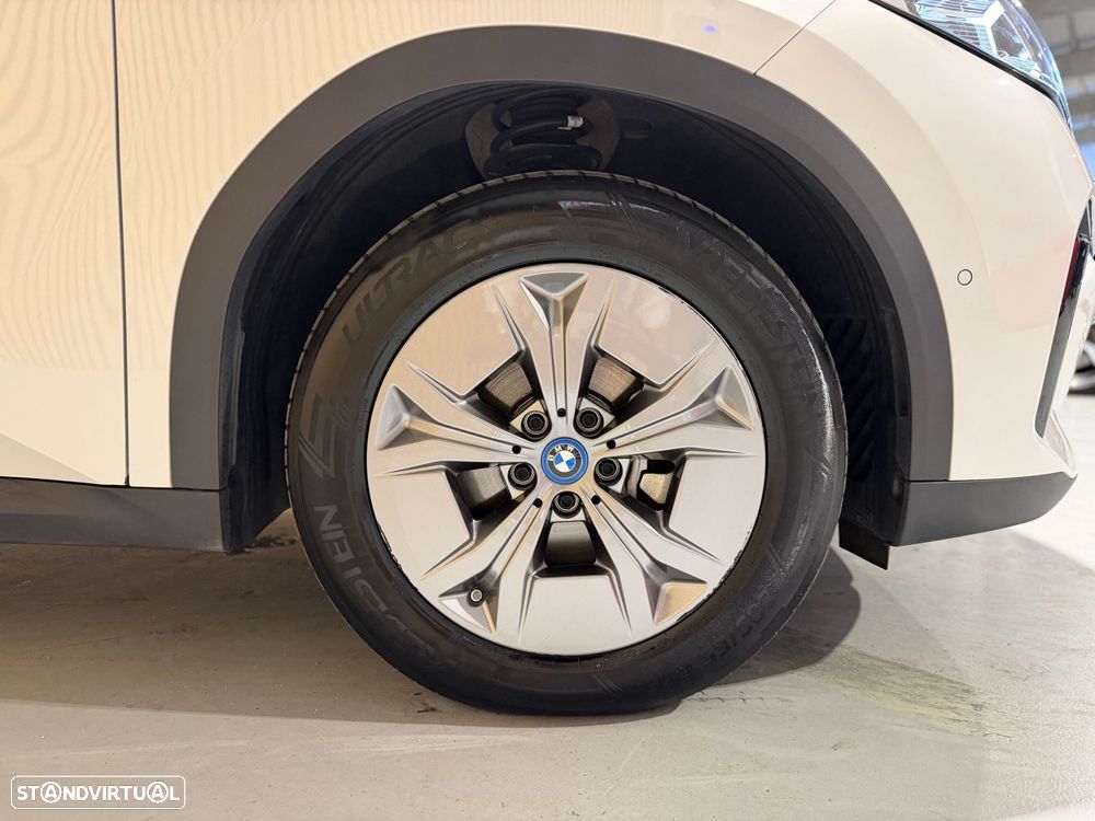 BMW iX2 eDrive20 - 40