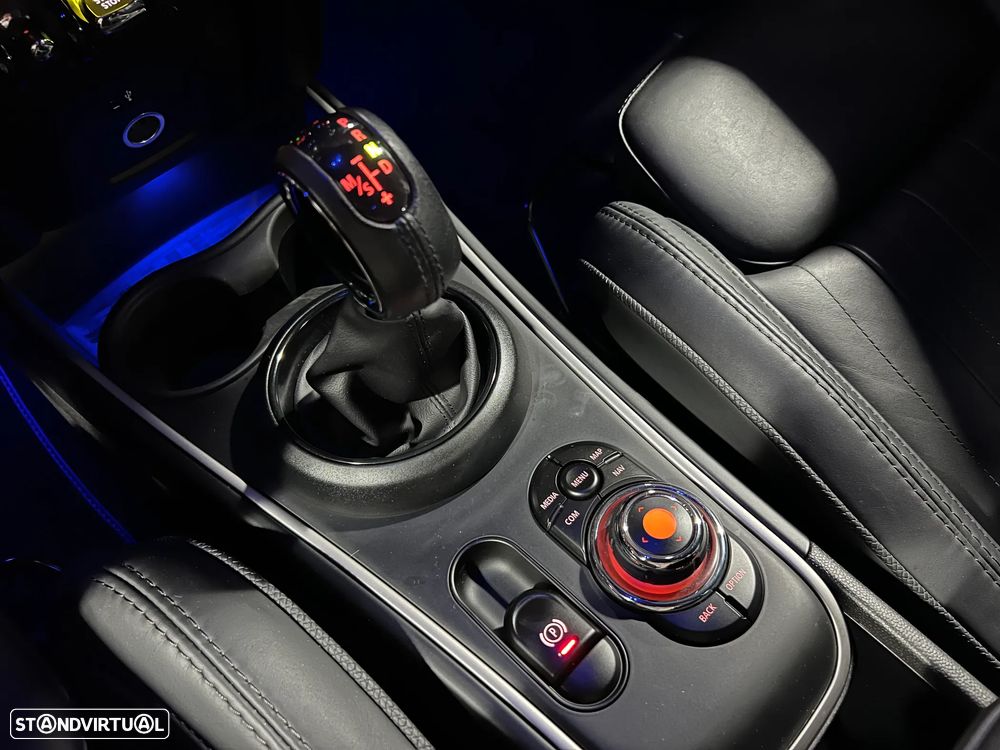 MINI Countryman Cooper SE ALL4 Auto - 8