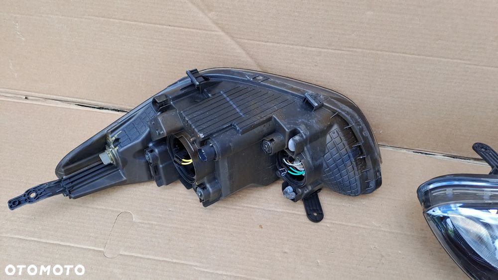 HYUNDAI I20 12-14 PRAWA LEWA LAMPA KOMPLET UŻYWANE 92102-4P500 92101-4P500 - 8