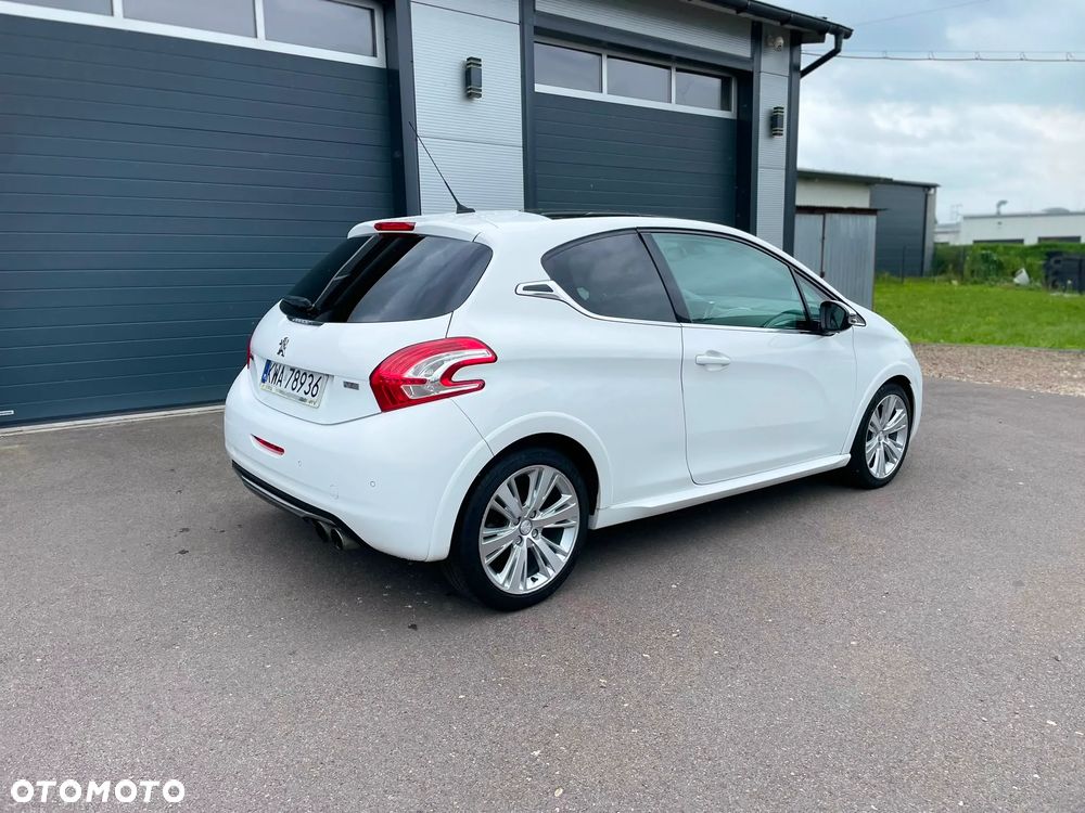 Peugeot 208 1.6 e-HDi Allure STT - 6