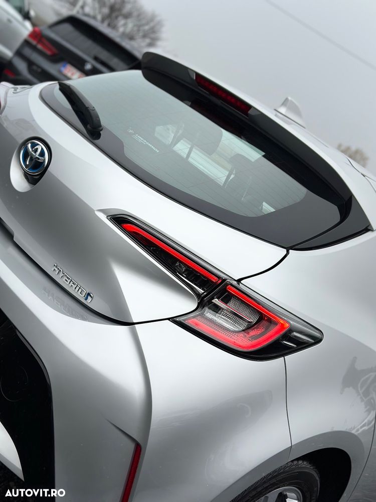 Toyota Corolla 1.8 Hybrid Comfort - 30