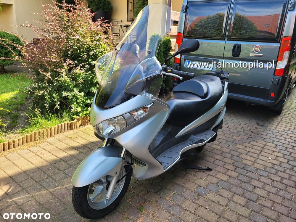 Suzuki Burgman - 17