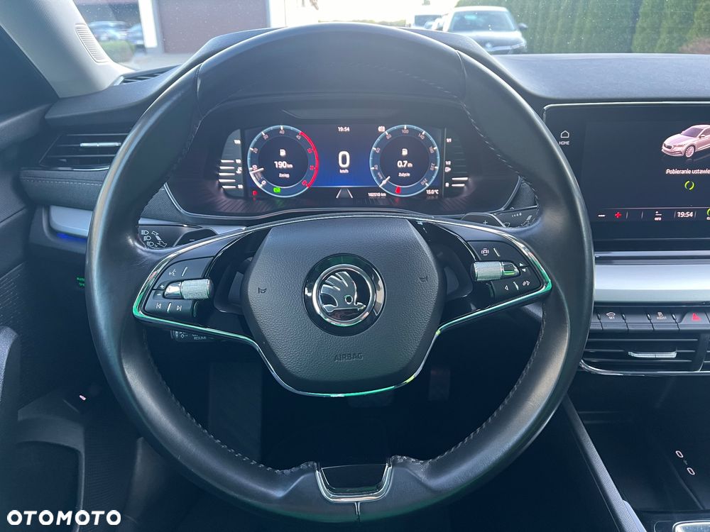 Skoda Octavia 2.0 TDI Style DSG - 27