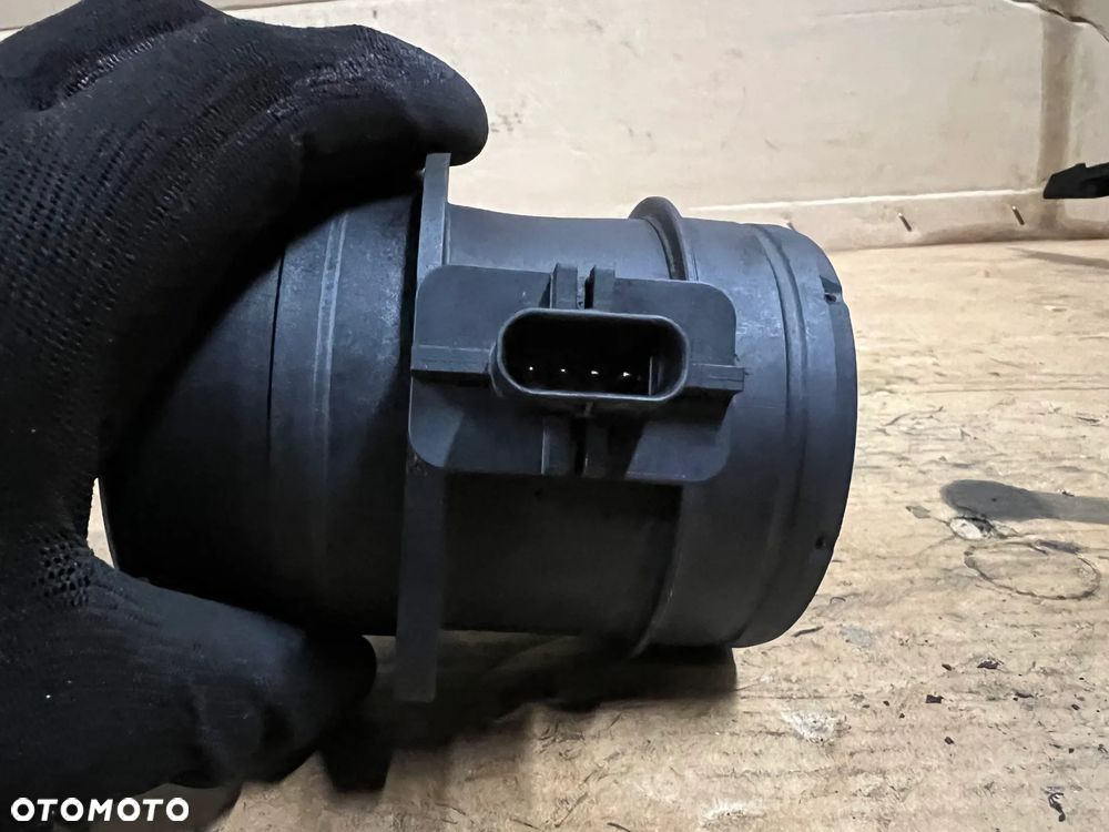 Przepływomierz powietrza Audi A4 B8 Lift 2.0 TDI 03L906461A - 4