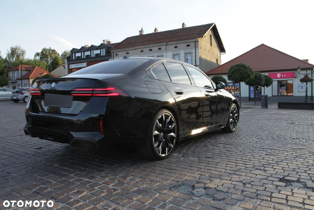 BMW Seria 5 520d mHEV M Sport - 6