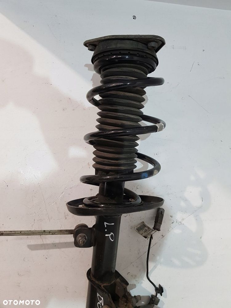 mcperson zwrotnica lewy przód opel combo e berlingo iv 21r eu 1.5d - 2