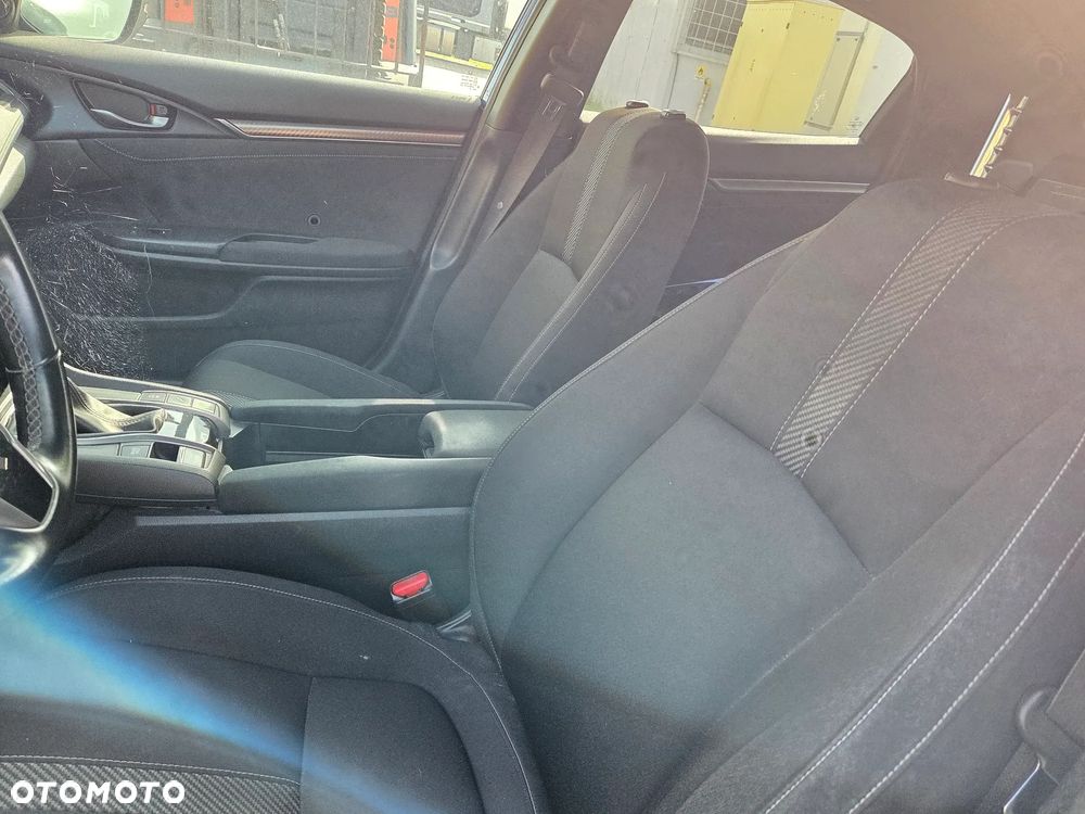 Honda Civic 1.5 i-VTEC Turbo Prestige - 8