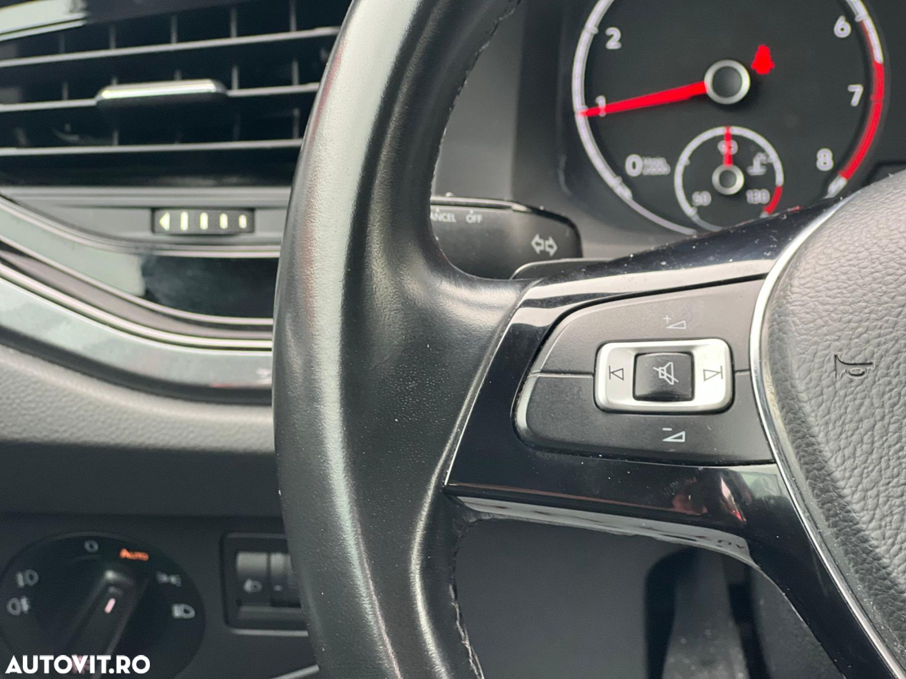 Volkswagen Polo - 15
