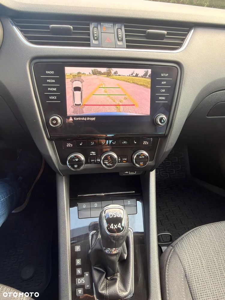 Skoda Octavia 2.0 TDI 4x4 Style DSG - 16