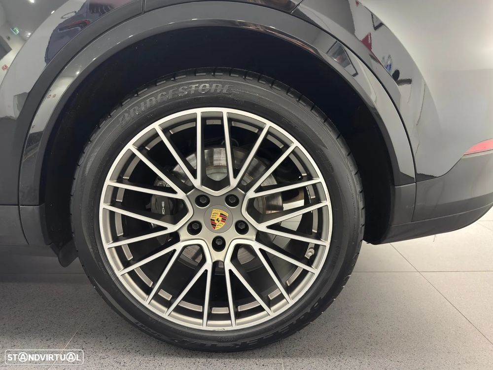 Porsche Cayenne Coupé E-Hybrid Platinum Edition - 11